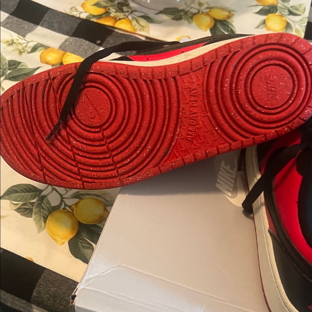 Nike Red and Black Low-Top Sneakers - Picture 4 of 4